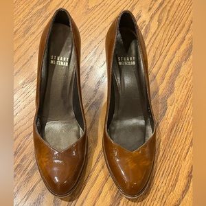Stuart Weitzman brown patent 2.5 inch Pump - Size US 6.5